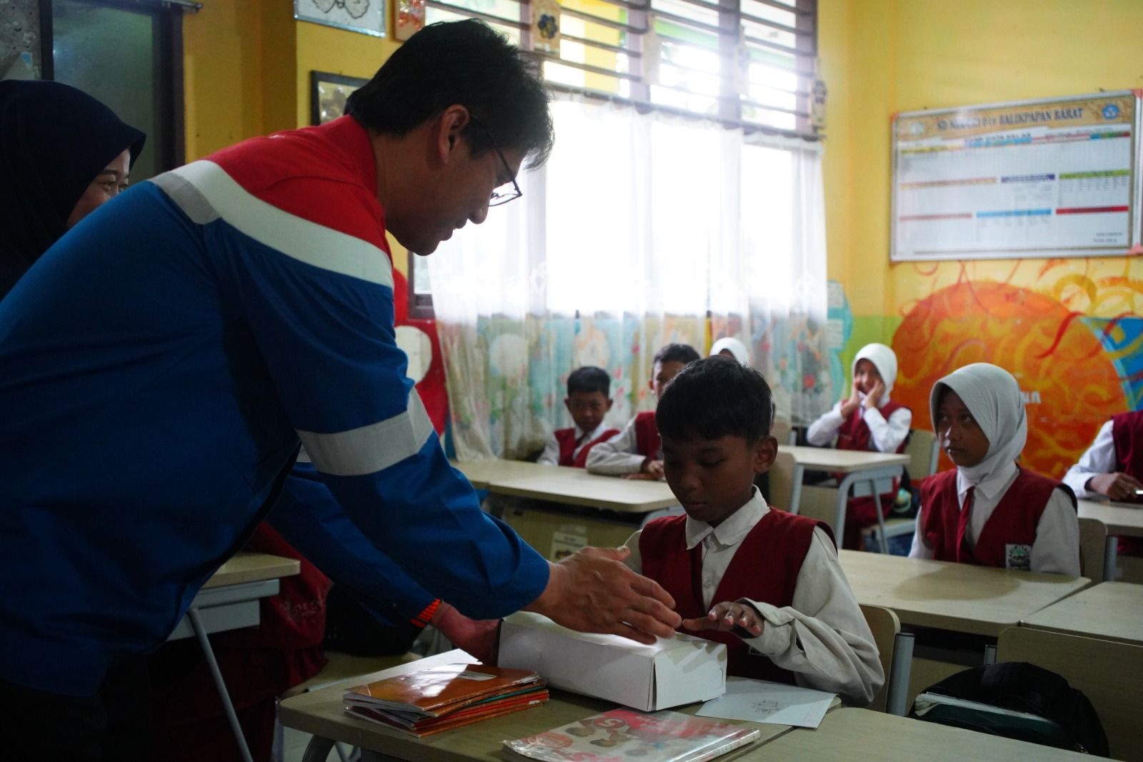 610 Paket Makanan Bergizi Dibagikan KPI dan PWP 