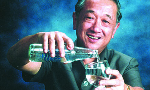 Tirto Utomo pendiri dan pemilik AQUA.