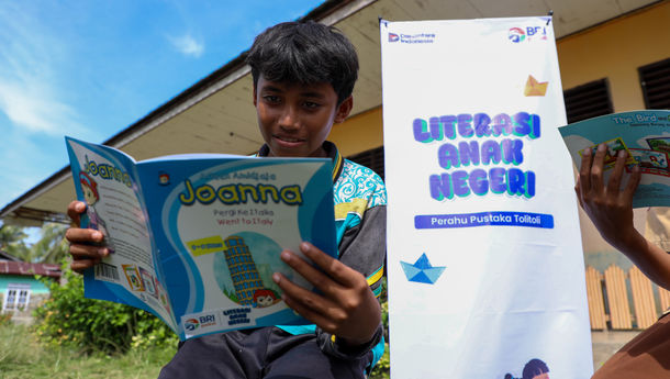Semangat Belajar Tak Terhalang, BRI Peduli Salurkan Perahu Literasi untuk Anak-anak di Pesisir Tolitoli
