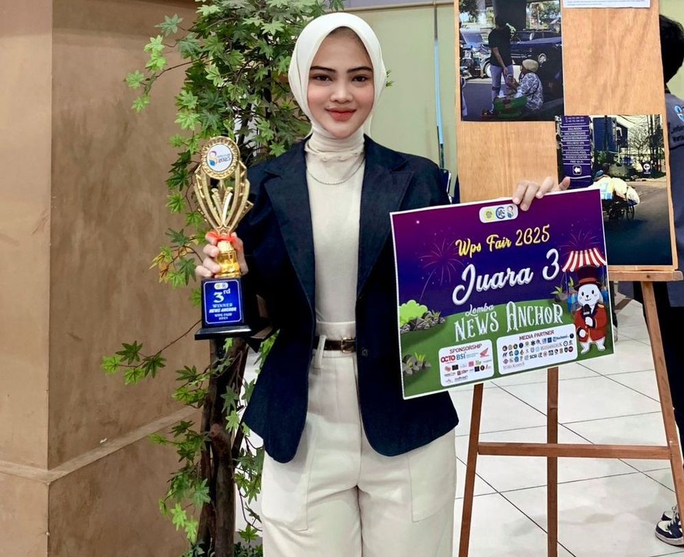 Buktikan Prodi Jurnalistik UIN Raden Fatah Mampu Bersaing Tingkat Nasional, Senia Raih Prestasi News Anchor