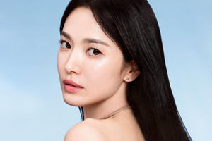 Aktris Korea Selatan Song Hye Kyo.