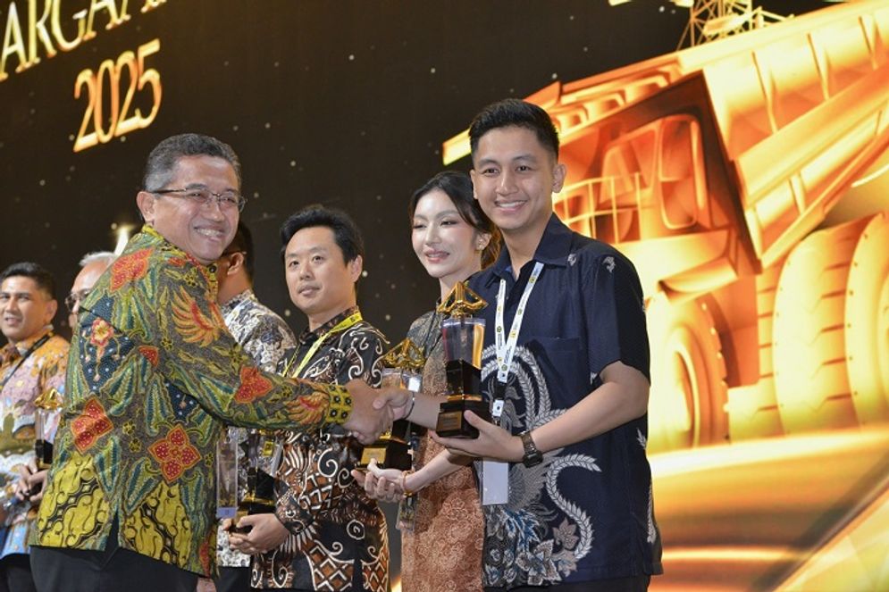 30102025-PEM Akamigas Award Subroto.jpg