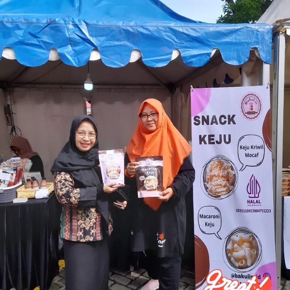 UMKM Kue Kering ‘Bakulis’ Melesat Lewat Dukungan Pemberdayaan dari BRI