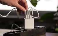 12 Barang Ini Tidak Boleh Dicolok ke Power Strip, Bisa Memicu Kebakaran!
