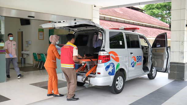 Selaras dengan Asta Cita, BRI Peduli Perkuat Infrastruktur Kesehatan Lewat Penyaluran Ratusan Unit Ambulans di Seluruh Indonesia