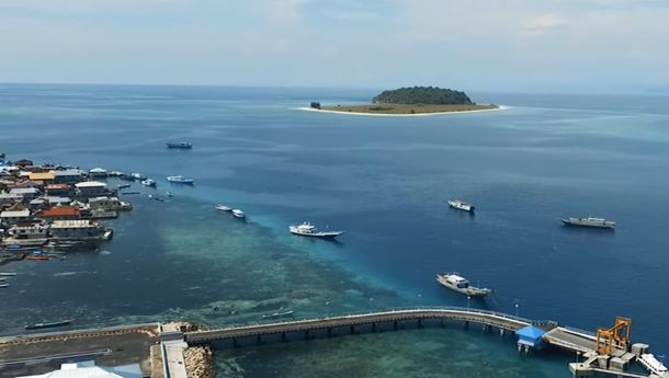 Desa Wisata Pemana: Surga Bahari dan Warisan Budaya Orang Buton di Laut Flores
