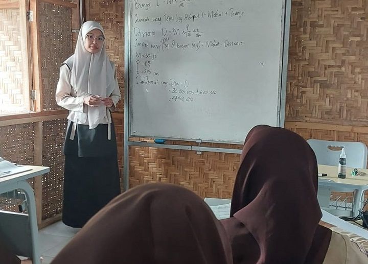 Tim PkM UMBY Terapkan Konsep Pembelajaran Matematika Partisipatif 
