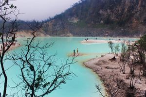 Wisata Kawah Putih, Bandung.