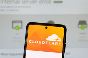 Ilustrasi gangguan Cloudflare.