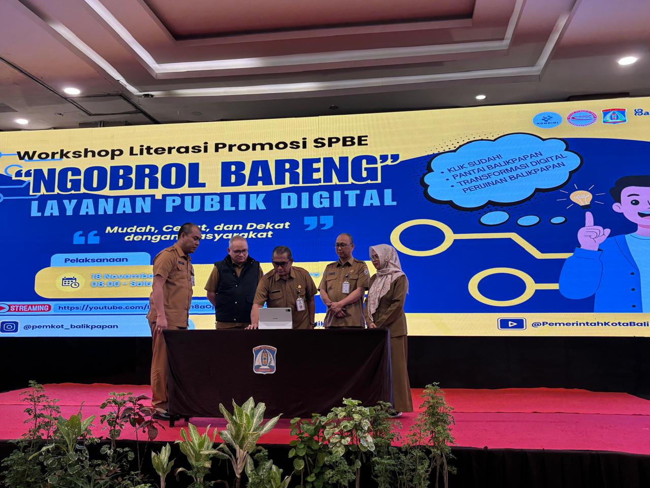 Sekda Kota Balikpapan Muhaimin buka workshop literasi digital pada Selasa 18 November 2025