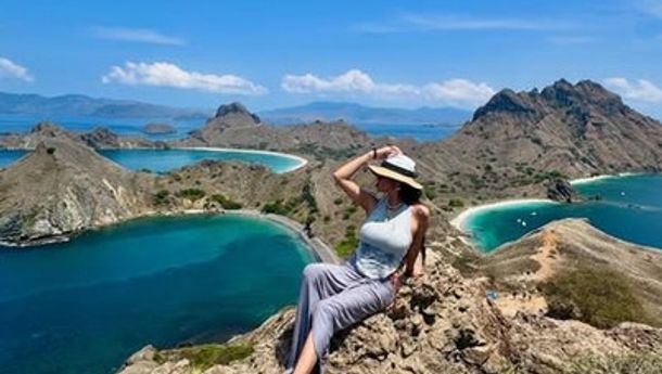 Cantiknya Liburan Olla Ramlan Menikmati Keindahan Labuan Bajo