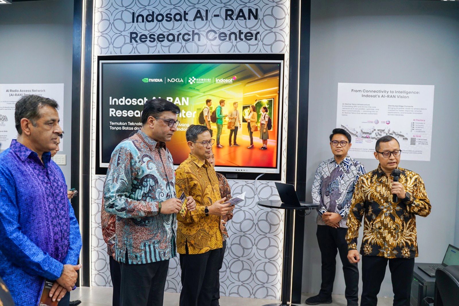 
Indosat bersama Nokia dan NVIDIA meresmikan AI-RAN Research Center di Surabaya