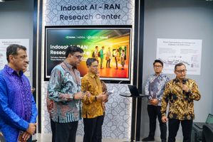  Indosat bersama Nokia dan NVIDIA meresmikan AI-RAN Research Center di Surabaya
