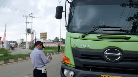 Dishub Perketat Jam Operasional Kendaraan Berat 