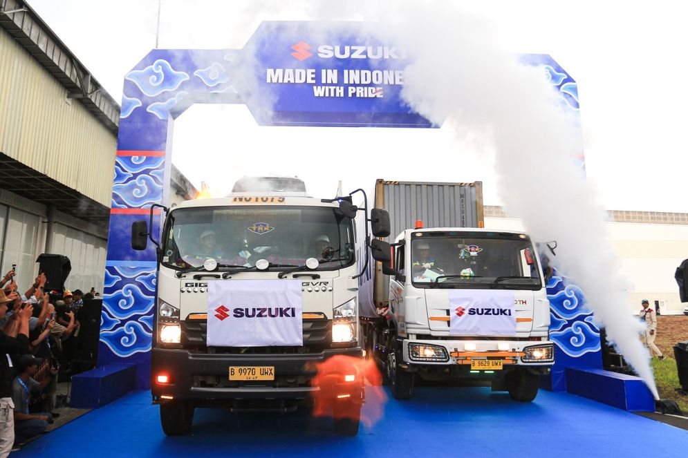 Suzuki Export Ceremony (3).jpg