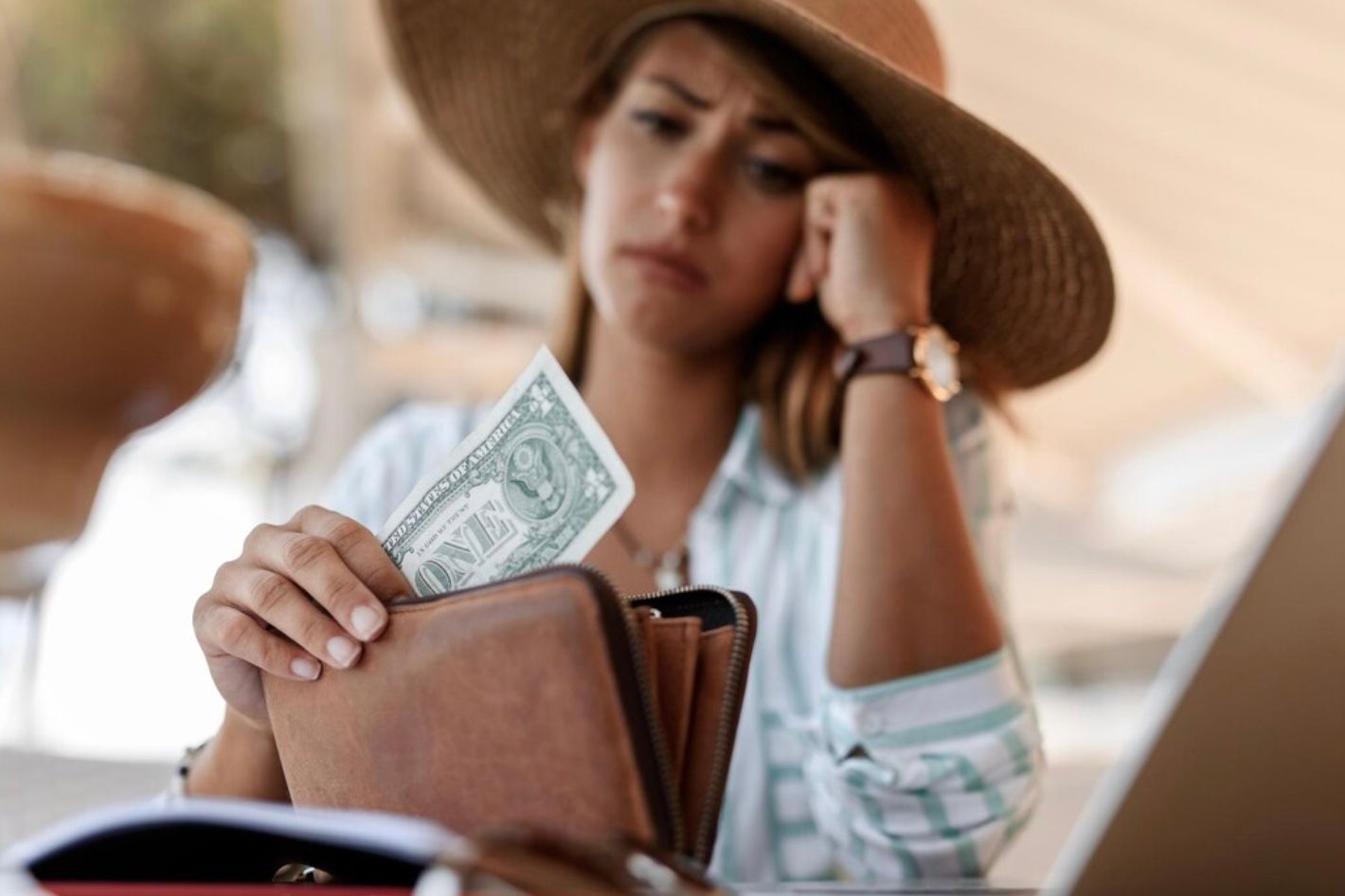 5 Kesalahan Finansial Saat Liburan yang Justru Bikin Boncos, Hati-hati!