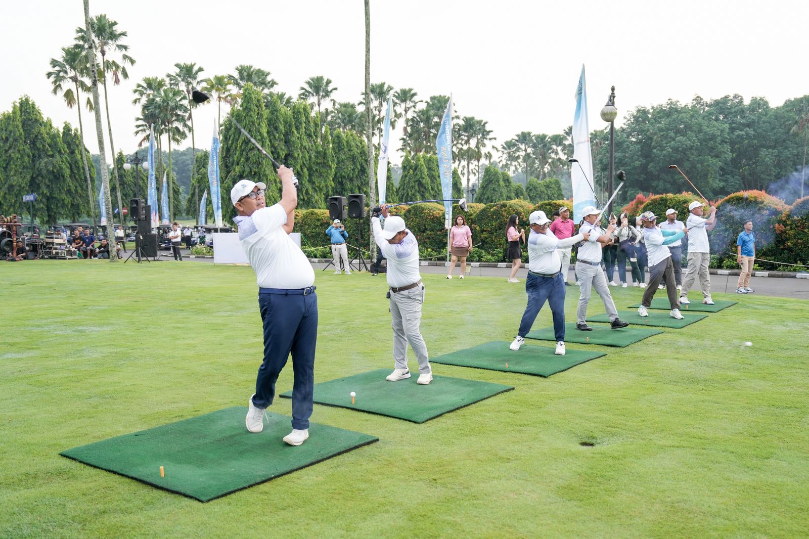 Dari Alumni untuk Mahasiswa, IKA UNS Charity Golf Tournament Berhasil Galang Dana Ratusan Juta untuk Pendidikan
