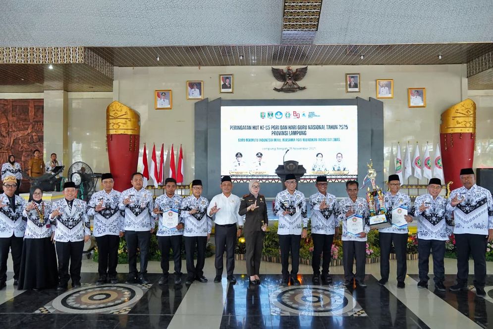 Gubernur Lampung Rahmat Mirzani Djausal.jpeg