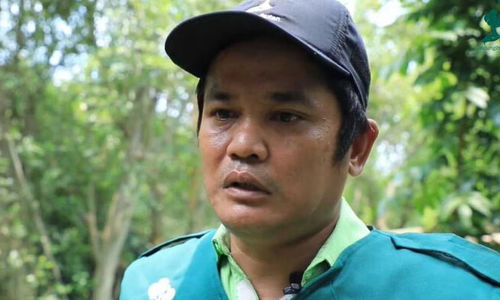 Kisah Ujang Pustiawan dan Perjuangan Kelompok Tani Flora Mangrove.jpg