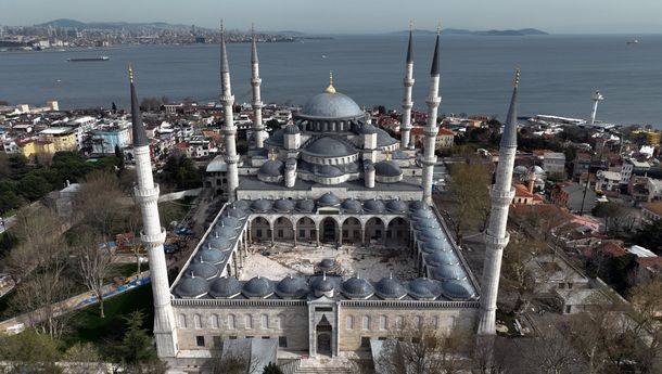 Sejarah dan Pesona 'Masjid Biru' Istanbul: Ikon Abadi di Negeri Seribu Masjid