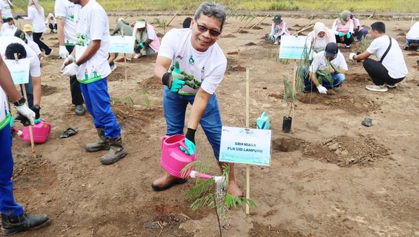 PLN Lampung Tanam Seribu Pohon Energi Peringati Hari Menanam Pohon 2025