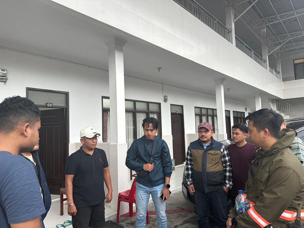 PLN NP Kerahkan Aksi Heroik Selamatkan Korban Banjir di Sumut dan Aceh