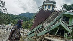 Kerusakan Lingkungan Memperparah Banjir Bandang di Sumatera 