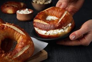 Lagi Tren, Ini yang Akan Terjadi pada Gula Darah Saat Anda Makan Bagel