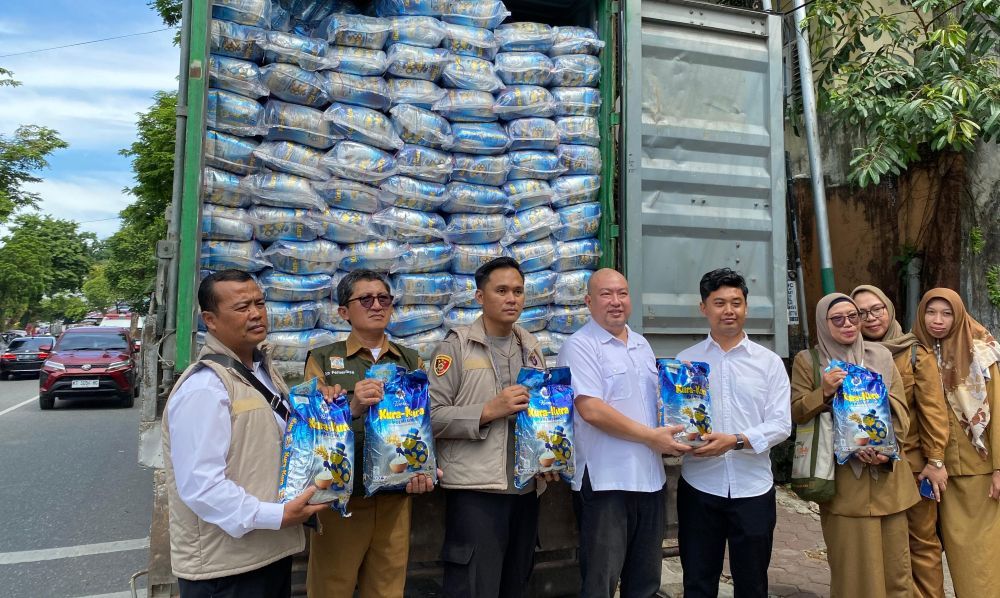 Distribusi 100 Ton Beras Premium Tiba di Balikpapan