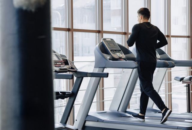 Kelebihan dan Kekurangan Lari di Treadmill