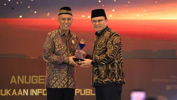 UIN Raden Intan Lampung Raih Anugerah Keterbukaan Informasi Publik Tahun 2025 Kualifikasi Informatif