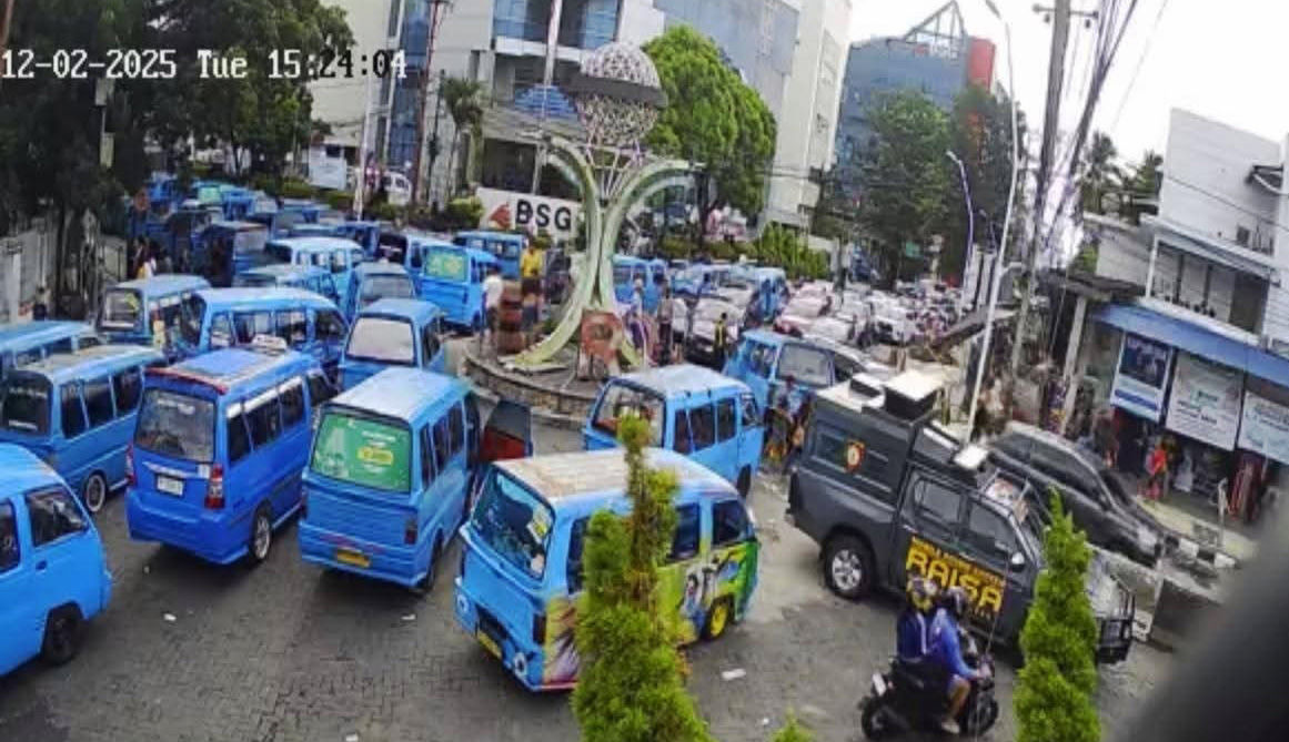 Ratusan sopir angkot bakal kembali menggelar demo di Kantor Walikota Manado. 