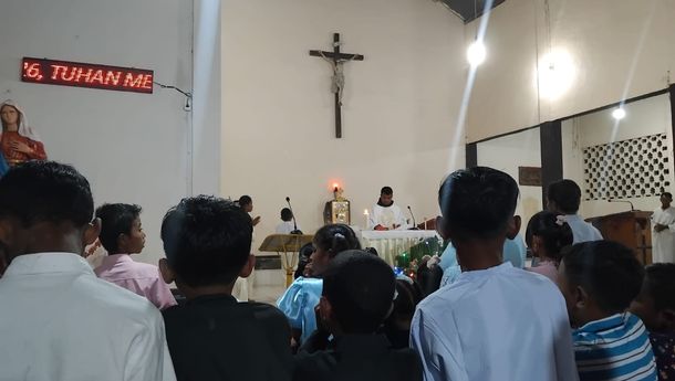 Tonggurambang Merayakan Natal dengan Wajah Keluarga