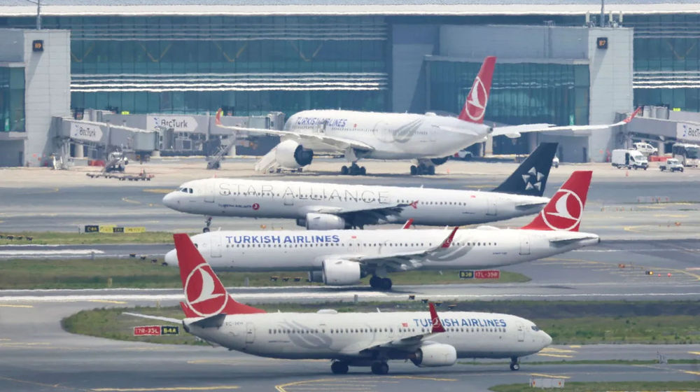 bandara istanbul.jpg
