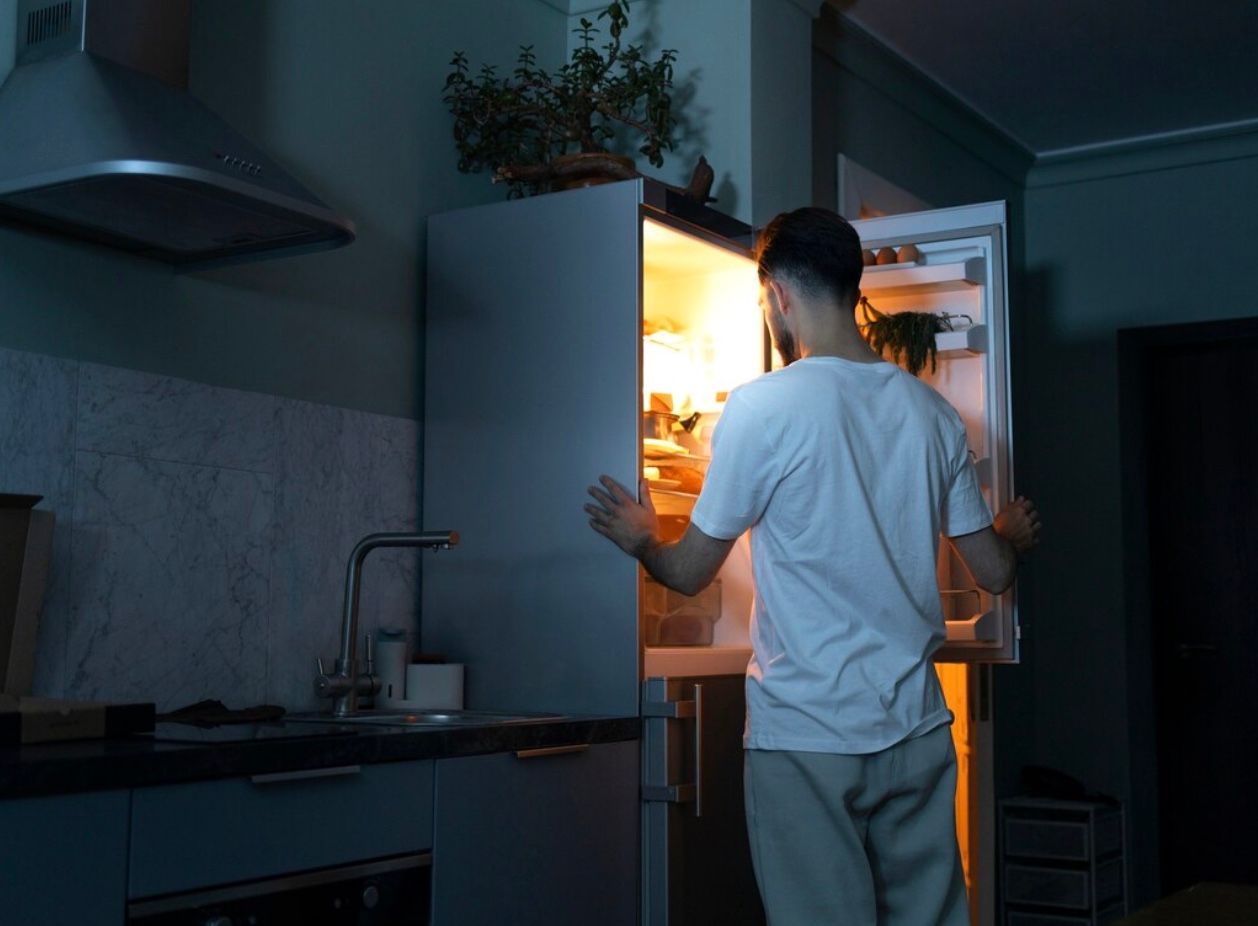 7 Alasan Kenapa Anda Ngidam Camilan Sebelum Tidur