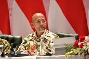 Sidharto Reza Suryodipuro.