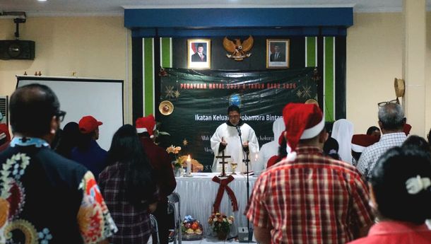 Natal–Tahun Baru IKFB Bintaro Penuh Kebersamaan
