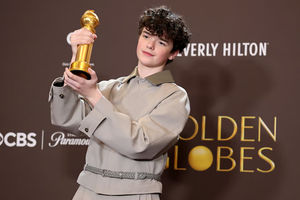 Owen Cooper cetak sejarah di ajang Golden Globe 2026.