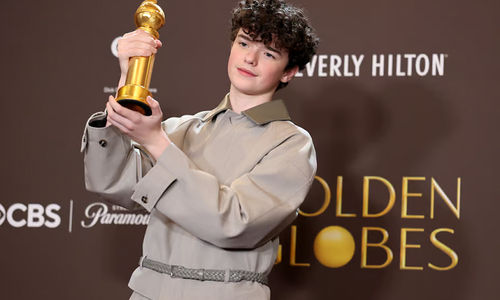 Owen Cooper cetak sejarah di ajang Golden Globe 2026.