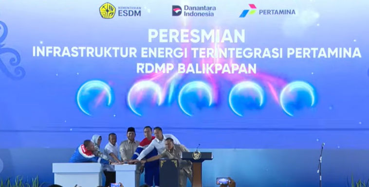  Presiden Republik Indonesia Prabowo Subianto meresmikan beroperasinya Proyek Strategis Nasional Refinery Development Master Plan Balikpapan pada Senin (12/1/2026) di Balikpapan, Kalimantan Timur.