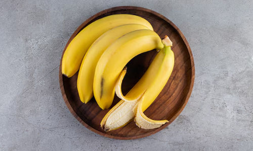 Pisang salah satu real food yang bisa tingkatkan mood.