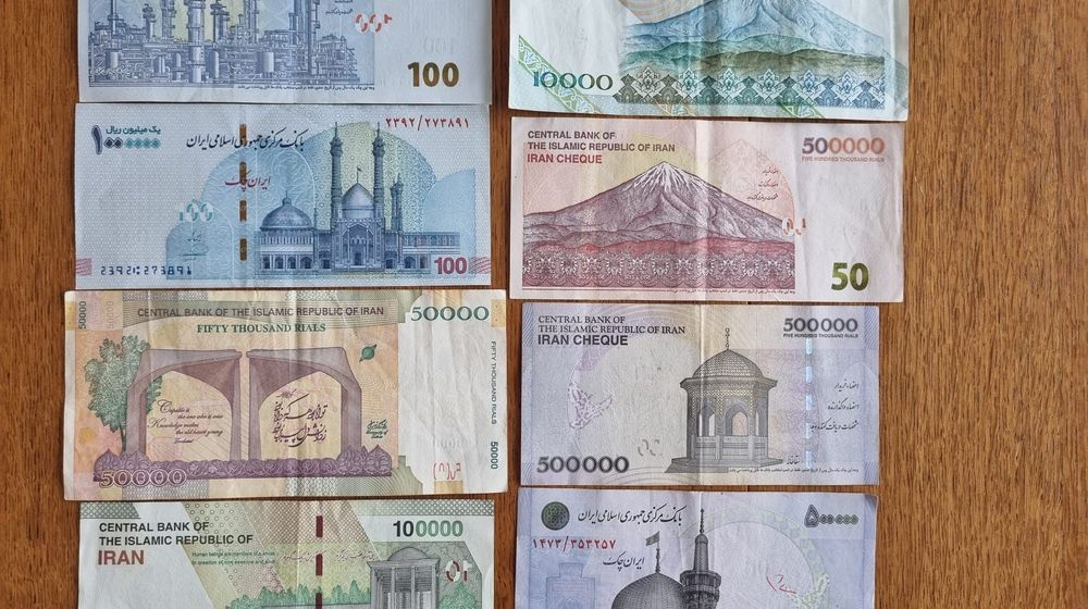 iran-currencies-bank-notes-e1742076658371.jpeg