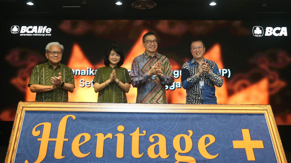 Peluncuran Produk BCA Life - Panji 1.jpg