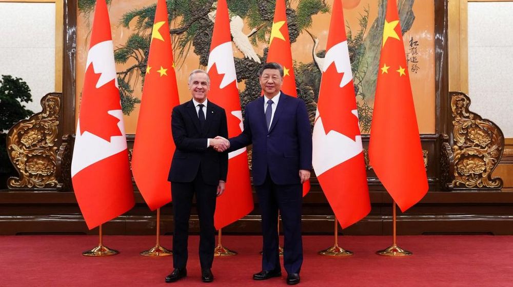 perdana-menteri-kanada-mark-carney-bertemu-dengan-presiden-china-xi-jinping-di-balai-besar-rakyat-di-beijing-china-jumat-16120-1768536241142_169.jpeg