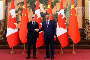 perdana-menteri-kanada-mark-carney-bertemu-dengan-presiden-china-xi-jinping-di-balai-besar-rakyat-di-beijing-china-jumat-16120-1768536241142_169.jpeg