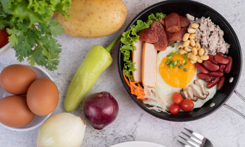 Ilustrasi makanan tinggi serat.