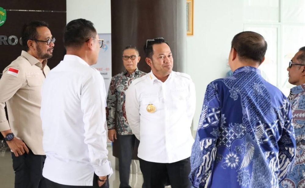 Gubernur Kalimantan Timur Rudy Mas’ud menerima kunjungan kerja Komisi II DPR RI di Balikpapan untuk membahas penguatan peran Bankaltimtara sebagai BUMD penopang PAD. (Foto: Adpimprov/ Netilyawati)