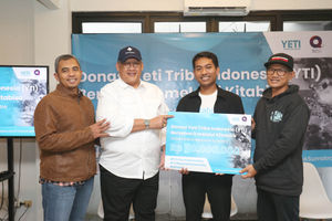 Penyerahan Donasi Sumatera - Panji 1.jpg