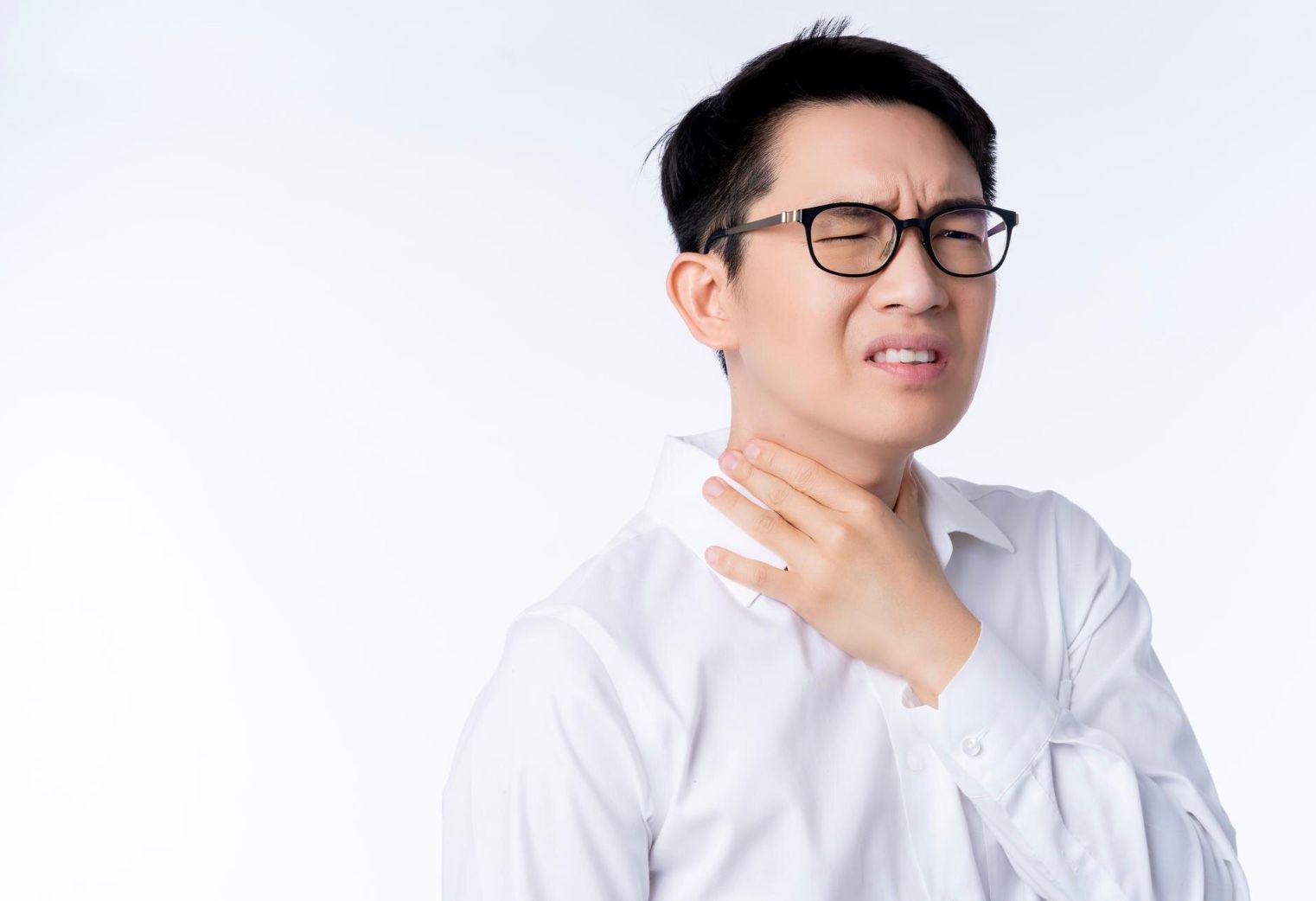 Cara Cegah Sakit Tenggorokan Saat Musim Hujan, Hati-hati!