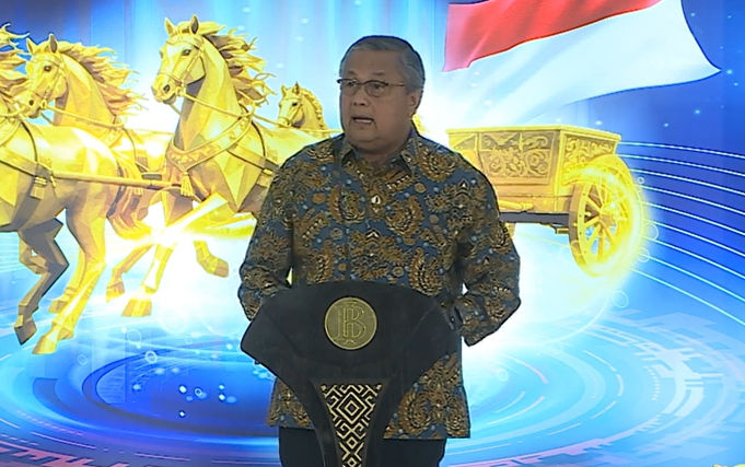 Gubernur Bank Indonesia Perry Warjiyo menekankan tiga pesan utama dalam laporan tersebut, yakni optimisme, komitmen, dan sinergi